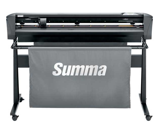 plotter per intaglio e fustella digitale Summa D12 con lettore di crocini, per intaglio adesivi prespaziati e sagomati